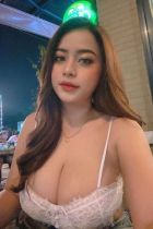 Beautiful escort model Maica: weight 60 kg, height 158 cm